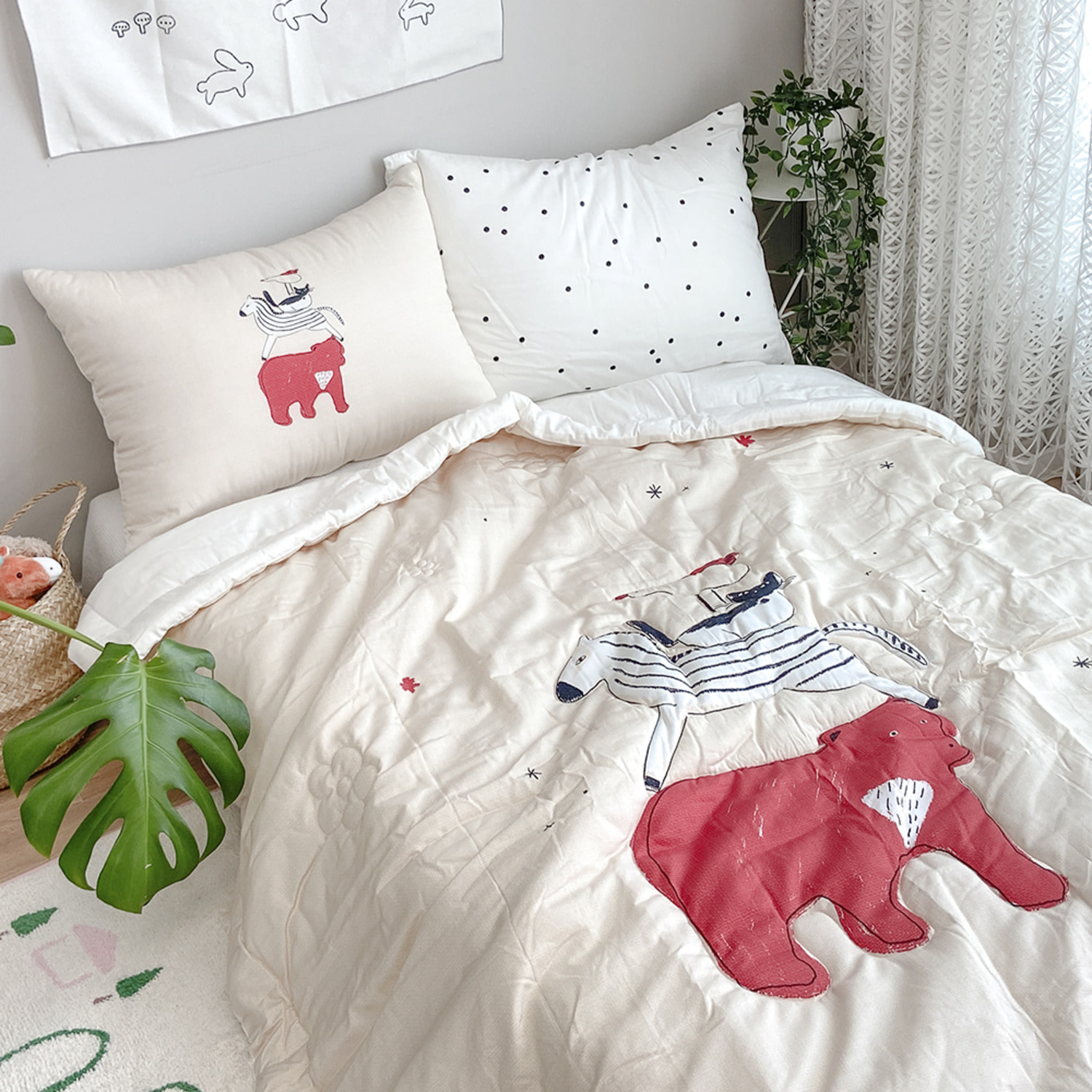 [drawing AMY] Circus four seasons bed comforter set