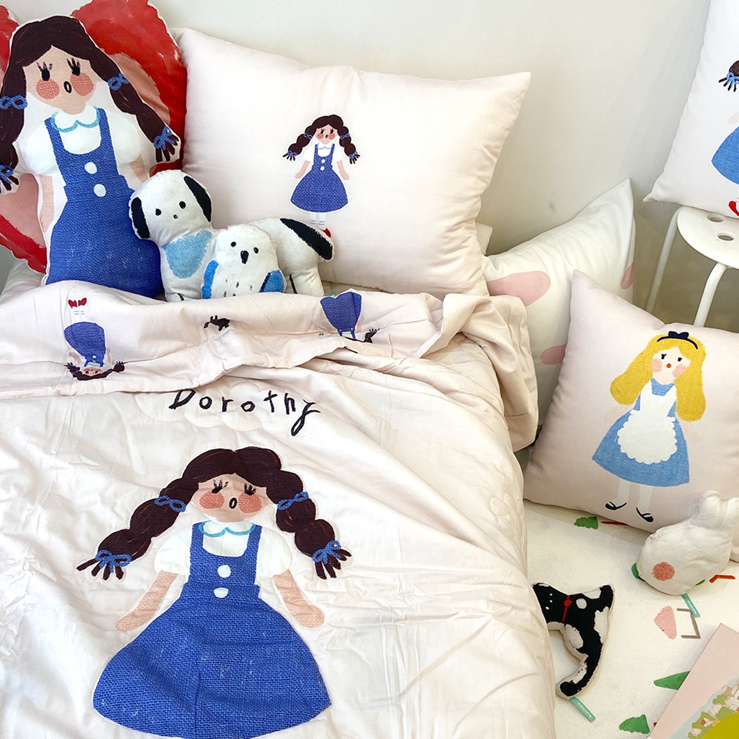 [drawing AMY] Dorothy summer bed comforter set